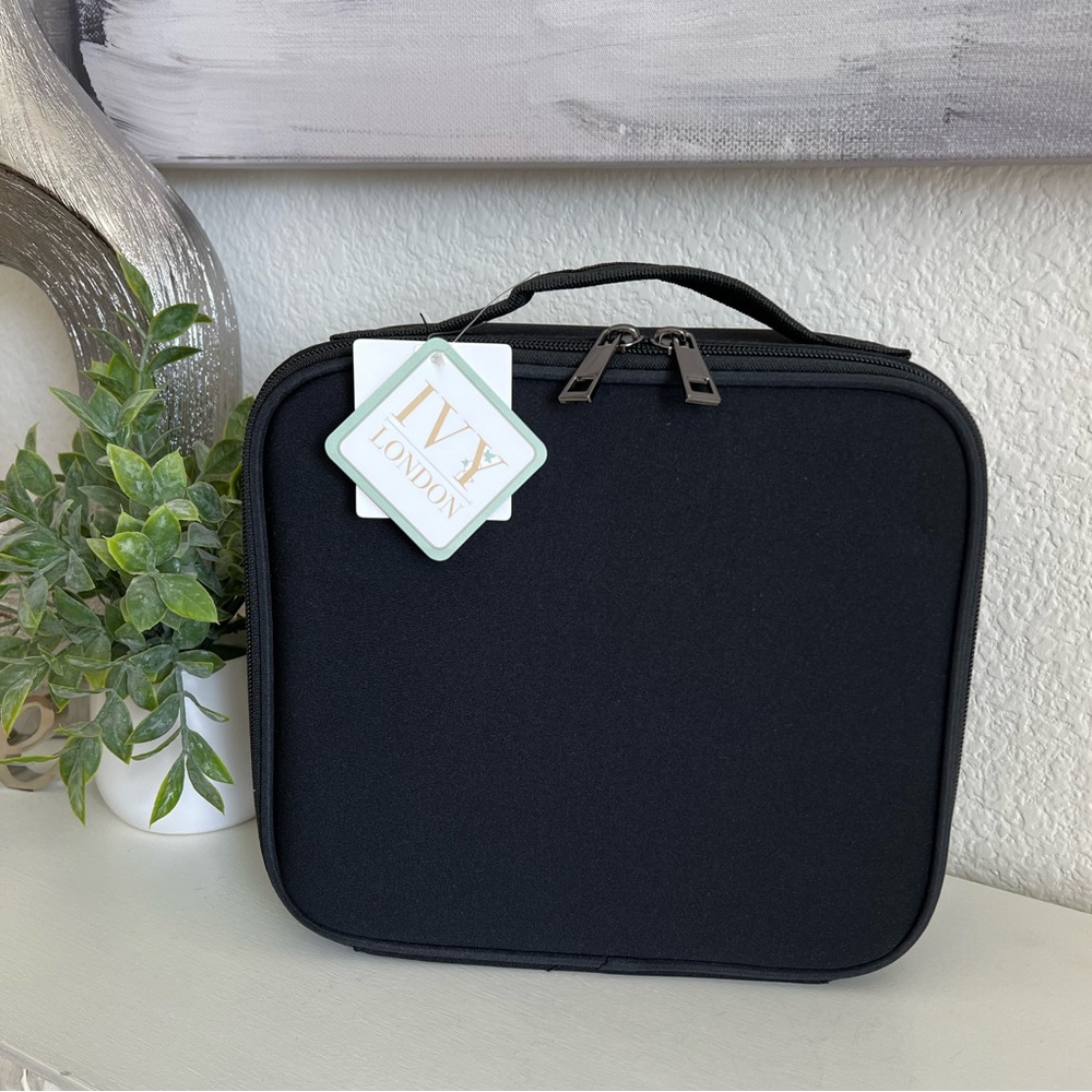 NWT Ivy London Travel Cosmetic Makeup Case
